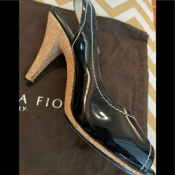 ✨ Patent Leather w Gold Glitter ✨ Bottoms - Picture 12 of 16